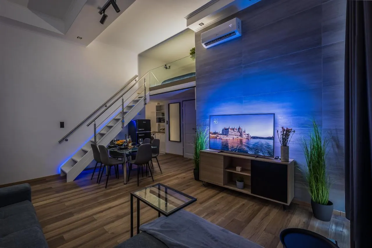 Kiraly21 Downtown Apartment At Gozsdu Garden ブダペスト 0*,  ハンガリー